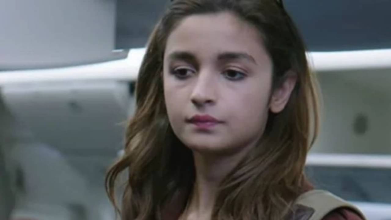 Alia Bhatt: উচ্চতা ও ওজন নিয়ে কদর্য ভাবে ট্রোল করা হল আলিয়াকে!