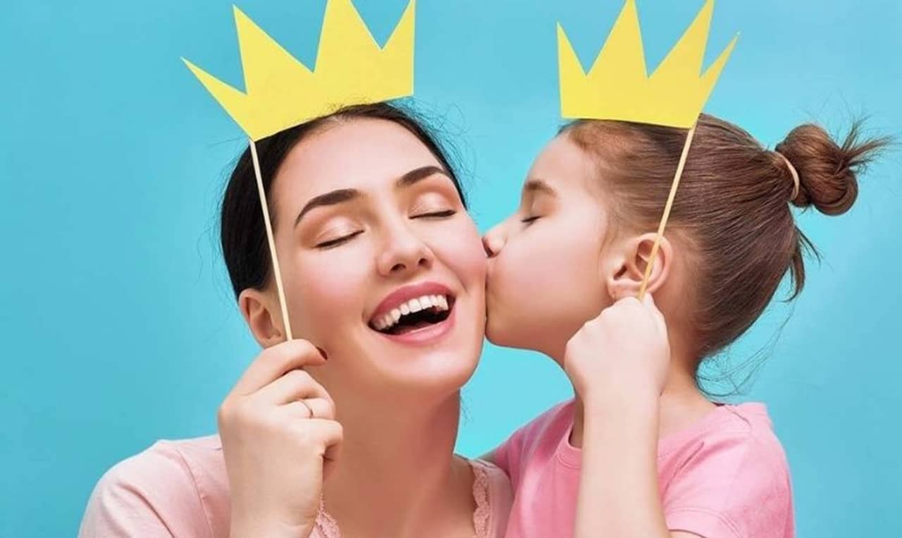 International Daughters Day 2021: দেশ গড়ার কাজে কন্যাদের ভূমিকা পুরুষদের থেকে বেশি! তবুও পুরুষতান্ত্রিক সমাজে এখনও মেয়েরা ব্রাত্য