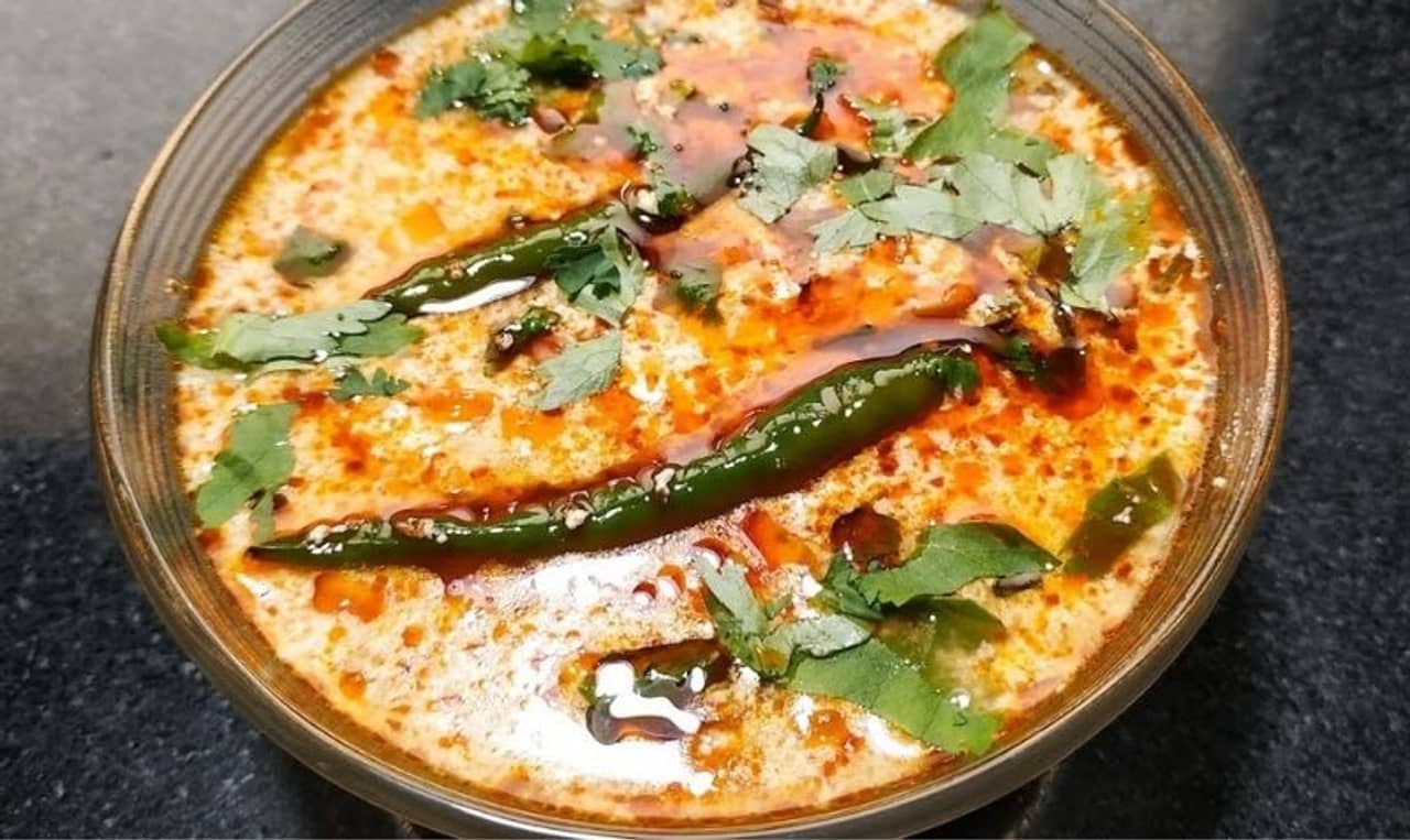 Recipe: নানা স্বাদের রায়তা তো অনেক খেলেন, এবার রেস্তোরাঁ স্টাইলে রেঁধে ফেলুন দহি তড়কা!