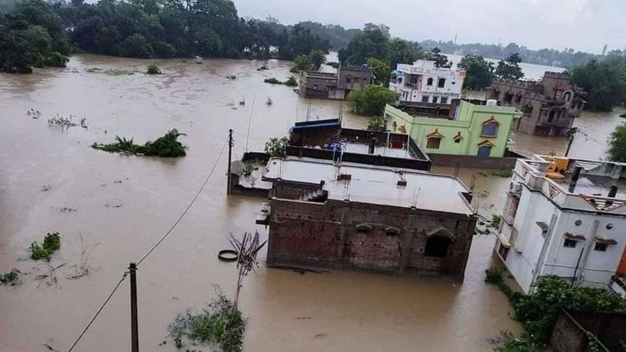 West Bengal Flood: ঘোর বিপদ বঙ্গে! পুজোর আগেই বানভাসি হওয়ার আশঙ্কা হাওড়া-হুগলি-সহ ৪ জেলা