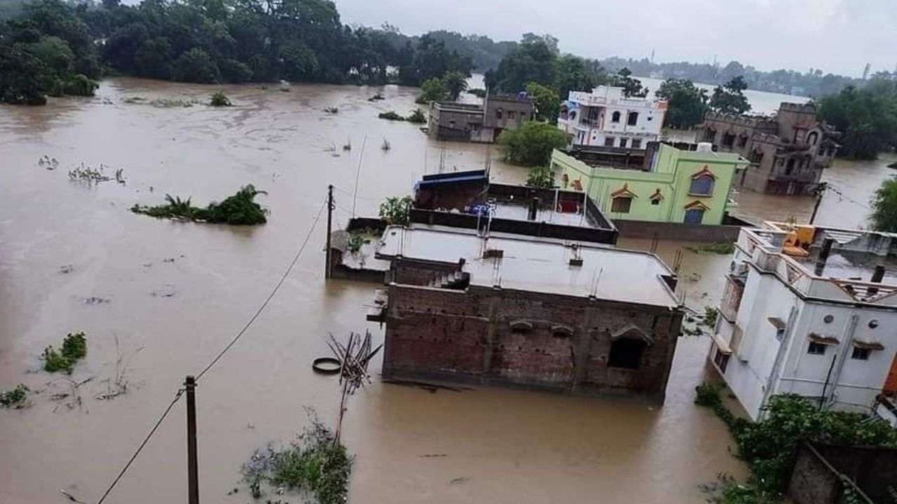 West Bengal Flood: ঘোর বিপদ বঙ্গে! পুজোর আগেই বানভাসি হওয়ার আশঙ্কা হাওড়া-হুগলি-সহ ৪ জেলা