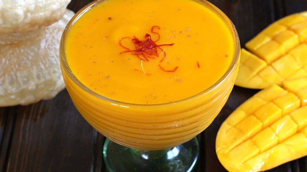 Recipe: গরমের হাত থেকে বাঁচার জন্য এবার একইসঙ্গে সহজেই বানিয়ে ফেলুন আমের এই দুটি ডেজার্ট আইটেম...