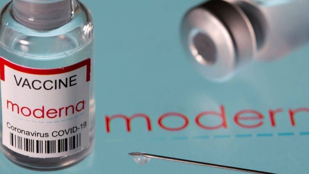 Omicron Vaccine: যুদ্ধকালীন তৎপরতায় চলছে নতুন টিকার সন্ধান, আগামী বছরেই ওমিক্রনের ভ্যাকসিন বাজারে আনতে পারে মডার্না