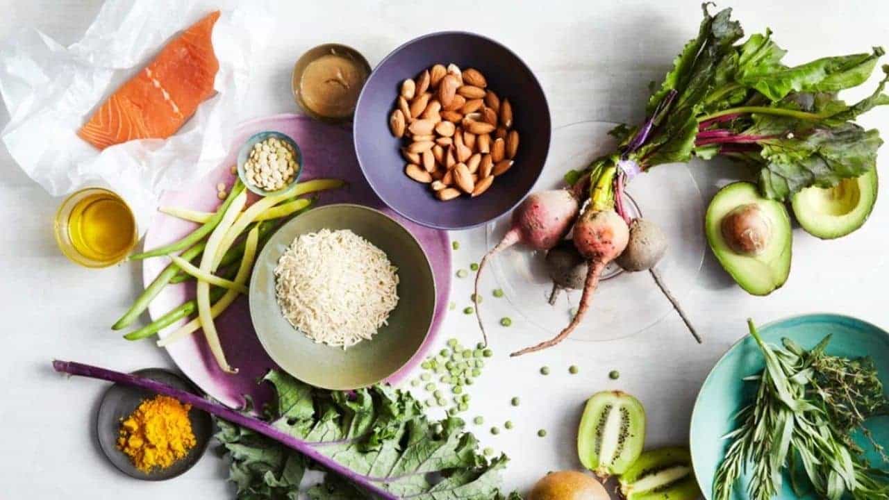 Importance of Diet Amidst Corona: করোনা পরিস্থিতিতে স্বাস্থ্যকর খাবার খাওয়া ঠিক কতটা গুরুত্বপূর্ণ জেনে নিন...