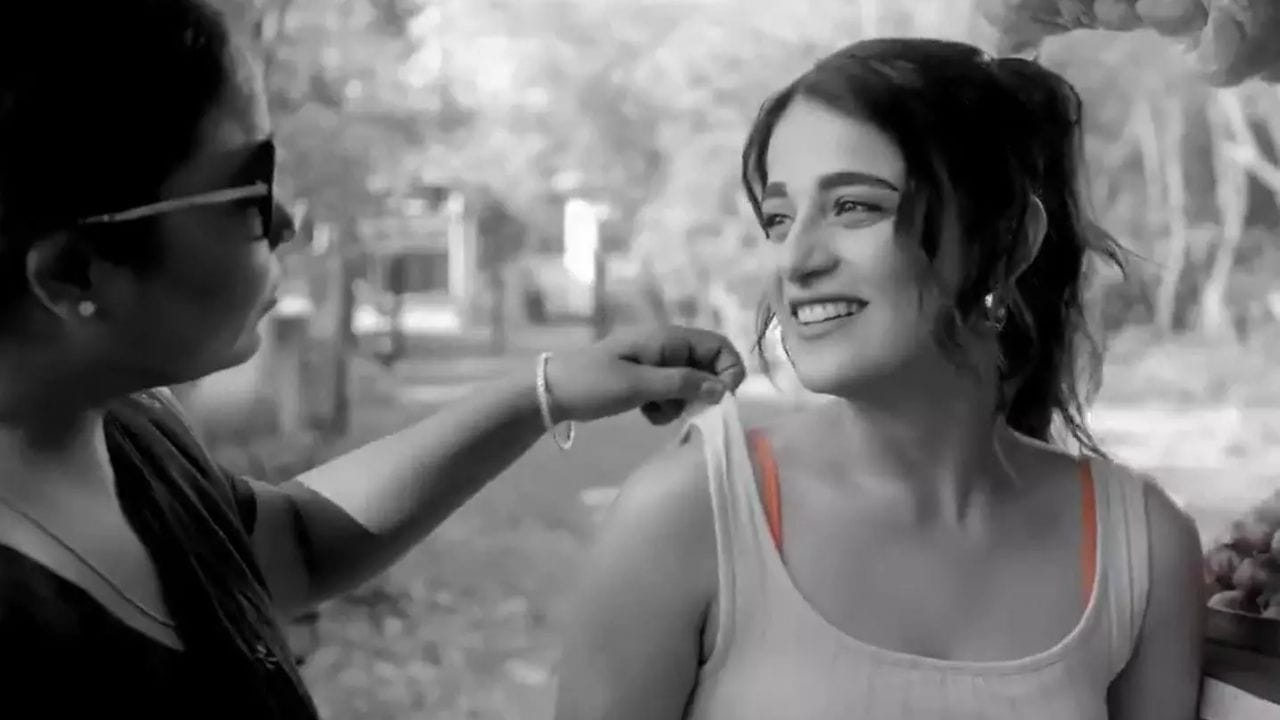 Hiding Bra Strap আপনার ব্রা স্ট্র্যাপ বারবার বেরিয়ে আসছে? এই সমাধানগুলি জেনে নিন... Bengali