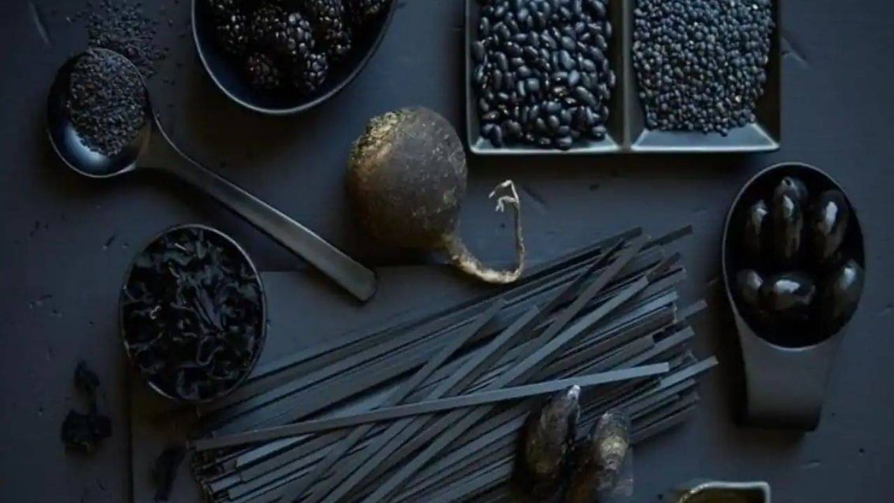 Black Food Benefits: ক্যানসারের মোক্ষম দাওয়াই হিসেবে কোন কোন কালো খাবার খাবেন? জেনে নিন…