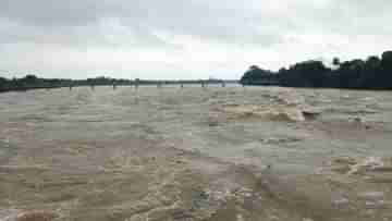 West Bengal Flood: পশ্চিমে বেনজির বৃষ্টিতে ভাটির জেলায় ৭৮-এর দুঃস্বপ্ন ফেরার আশঙ্কা