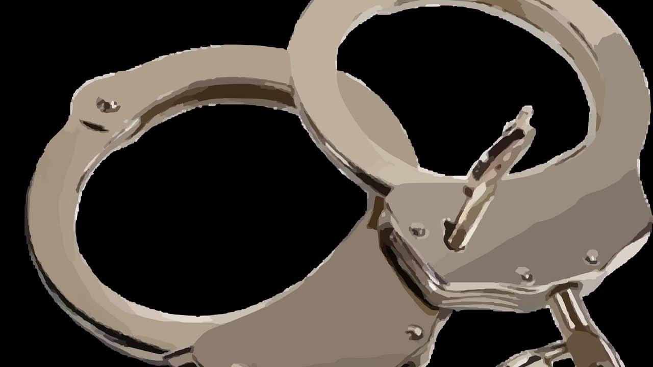 Fake MP: রাজস্থানে ভুয়ো সাংসদ! সরকারি দফতরে ৩ দিন ধরে ঢুঁ মারার পর গ্রেফতার