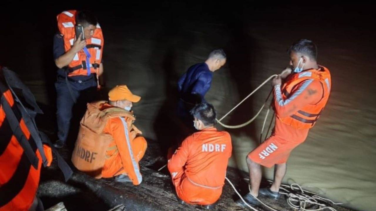 অসম নৌকাডুবি: সর্ষের ভিতরেই ভূত! গ্রেফতার করা হল ৬ জনকে