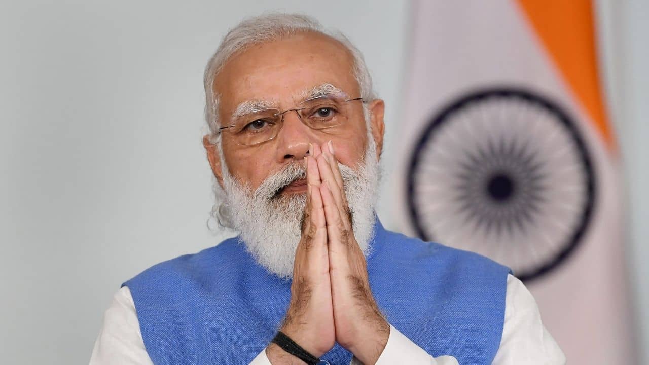 Narendra Modi Birthday: মেহসানার মাঝারি মানের পড়ুয়াই আজ প্রধানমন্ত্রী, কেমন ছিল নমোর শৈশব?