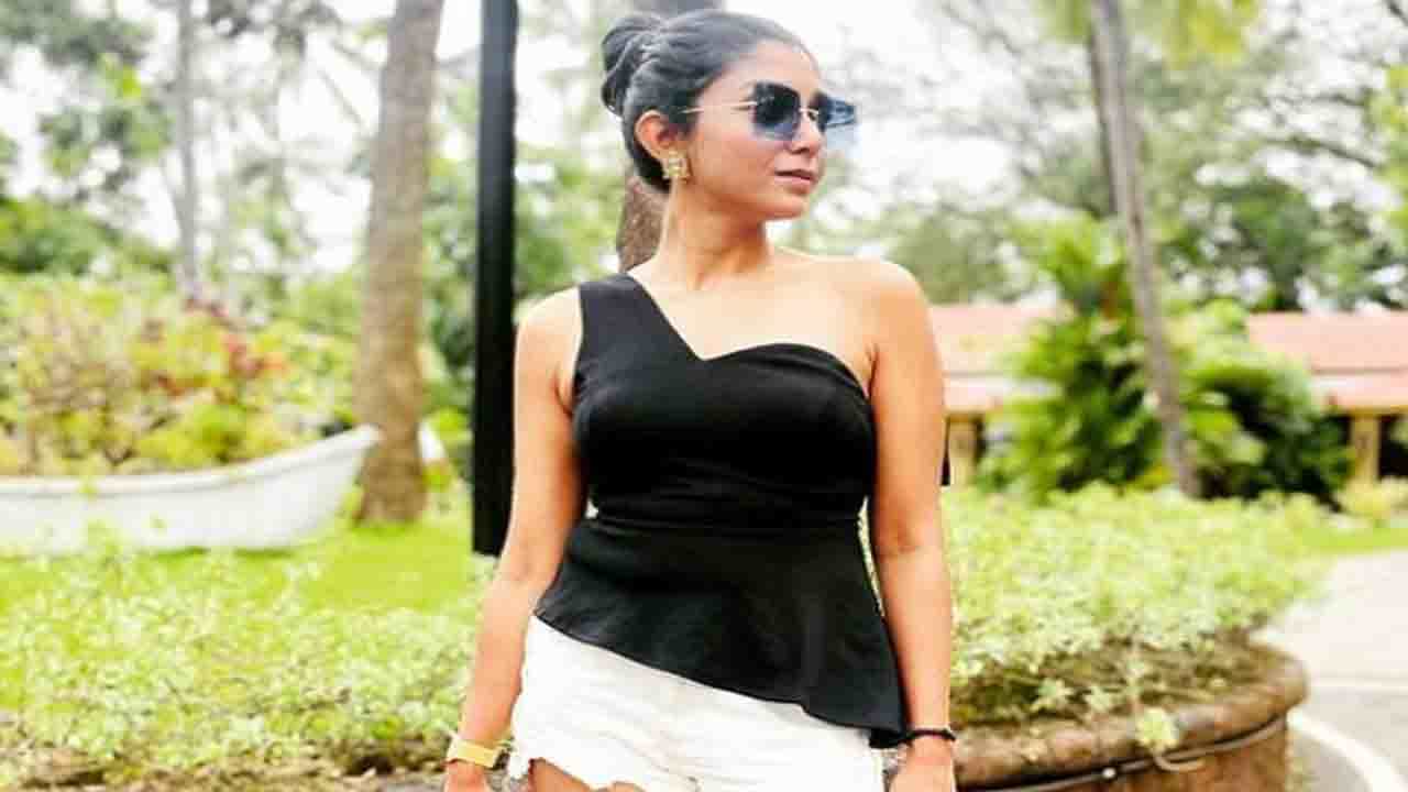 Devlina Kumar: দেখতে দেখতে ৯ মাস হয়ে গেল, কীসের ইঙ্গিত দিলেন দেবলীনা Devlina Kumar: দেখতে দেখতে ৯ মাস হয়ে গেল, কীসের ইঙ্গিত দিলেন দেবলীনা