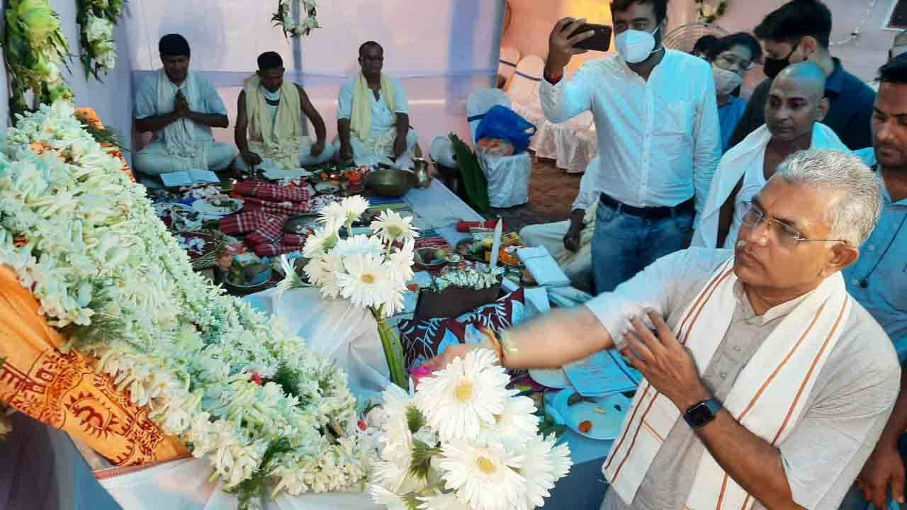 পরিবার ন্যায় না পাওয়া পর্যন্ত লড়াই চলবে, অভিজিতের শ্রাদ্ধবাসরে শপথ বিজেপি নেতাদের