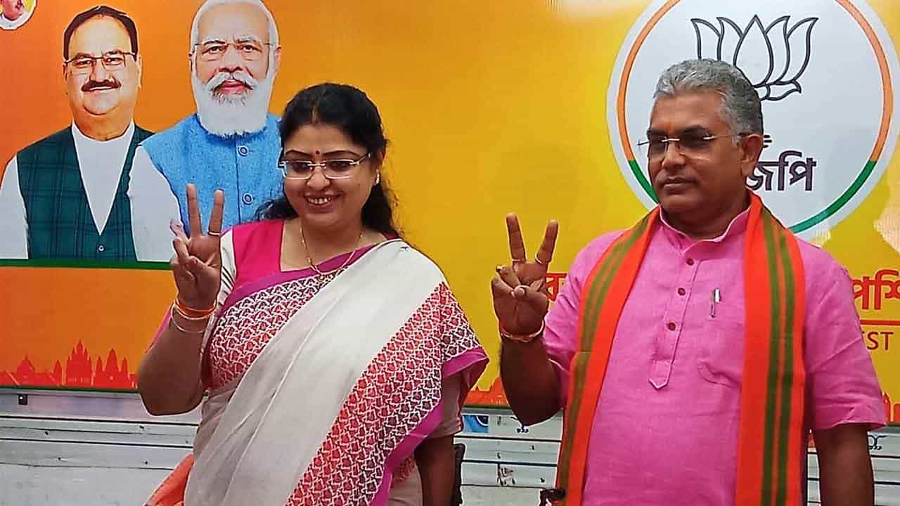 'হারা প্রার্থীর বিরুদ্ধে হারা প্রার্থীকে দিয়েছি', ফিরহাদের কটাক্ষে পাল্টা বাক্যবাণ দিলীপের 'হারা প্রার্থীর বিরুদ্ধে হারা প্রার্থীকে দিয়েছি', ফিরহাদের কটাক্ষে পাল্টা বাক্যবাণ দিলীপের
