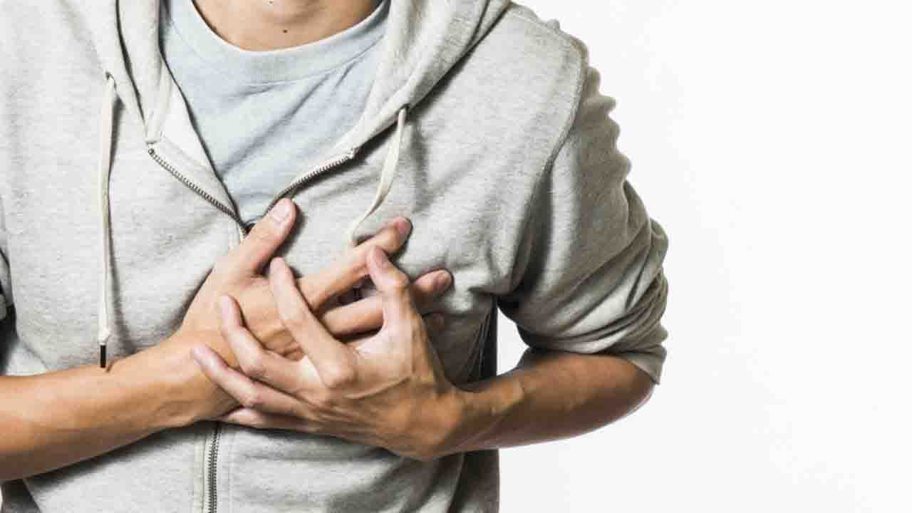 Heart Attack: মানসিক চাপ হার্ট অ্যাটাকে আক্রান্ত হওয়ার অন্যতম প্রধান কারণ, জানালেন চিকিৎসকেরা!