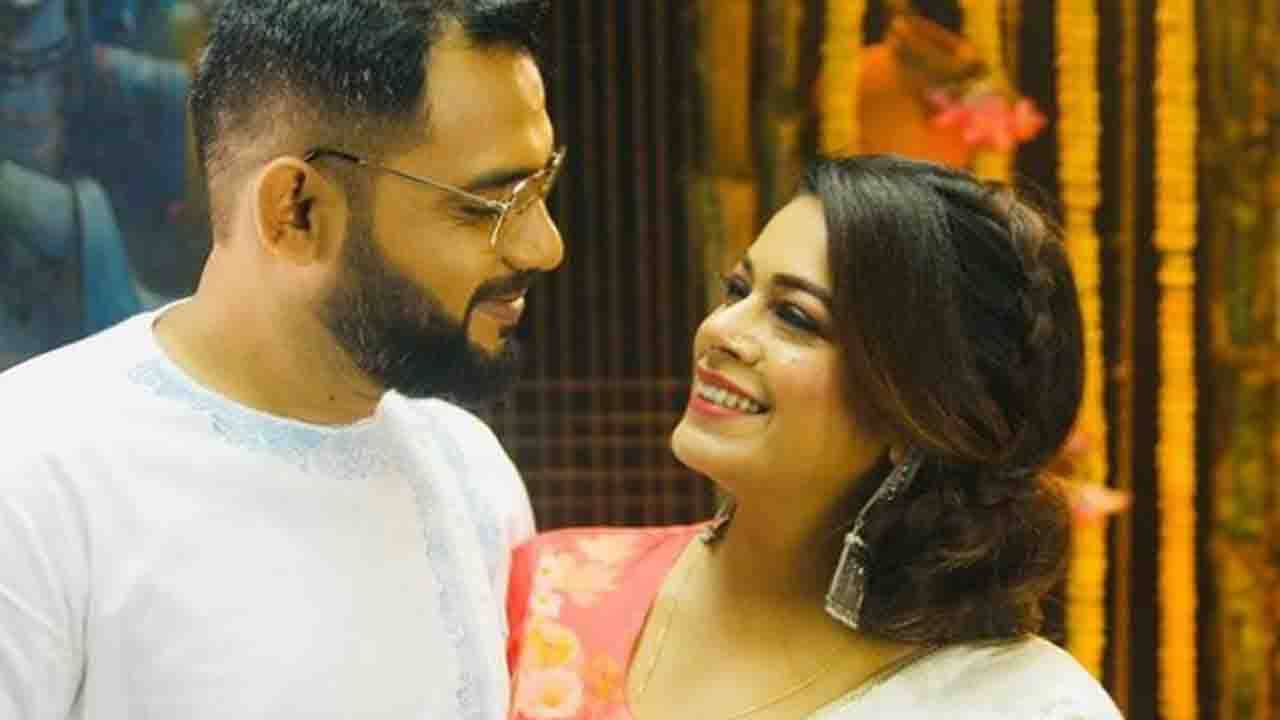 Iman Chakraborty: জন্মদিনে স্বামী নীলাঞ্জনের থেকে কী সারপ্রাইজ় পেলেন ইমন?