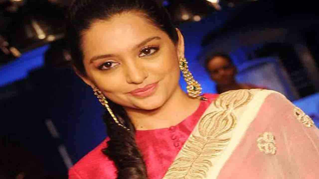 June Malia: এক বিশেষ মানুষের জন্য হাওয়া-হাওয়াই গাইলেন জুন মালিয়া