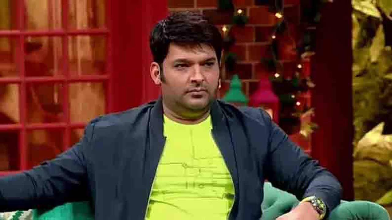 The Kapil Sharma Show: দ্য কপিল শর্মা শো-এর বিরুদ্ধে এফ আই আর; এপিসোডে মদ্যপান করার অভিযোগ