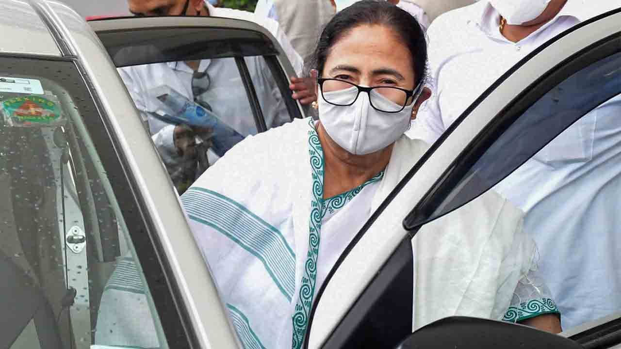 Mamata Banerjee: মুখ্যমন্ত্রীর রোম সফর সঙ্গতিপূর্ণ নয়, বিদেশমন্ত্রকের অনুমতি পেলেন না মমতা