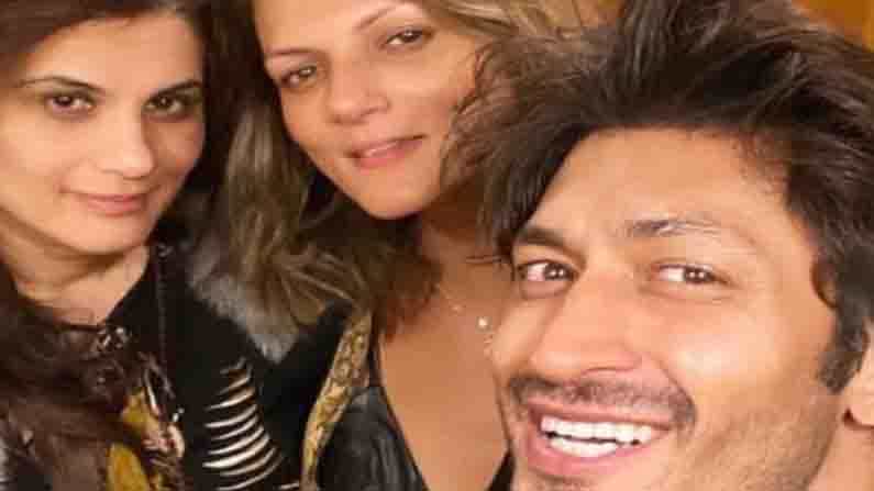 বিয়ের সানাই বাজতে চলেছে অভিনেতা ও প্রযোজক বিদ্যুৎ জামওয়ালের জীবনে। আরও এক হাই প্রোফাইল বিবাহ অনুষ্ঠান দেখতে চলেছে বলিউড।