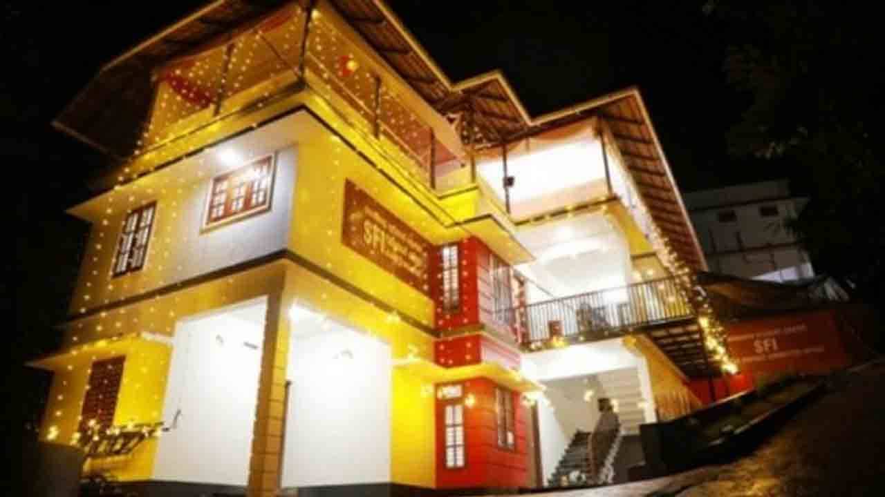 রাহুল গান্ধীর ওয়ানাডে ইতিহাস গড়ল SFI, মধু বেচে তৈরি করল পার্টি অফিস