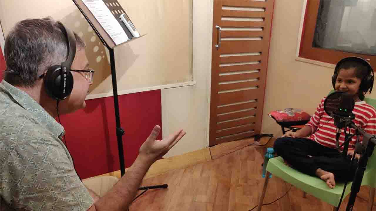 Sudipta Chakraborty: প্রিয় বুদ্দি মামার সঙ্গে ডাবিং করল ছোট্ট শাহিদা, মেয়ের সেই ছবি শেয়ার করলেন সুদীপ্তা