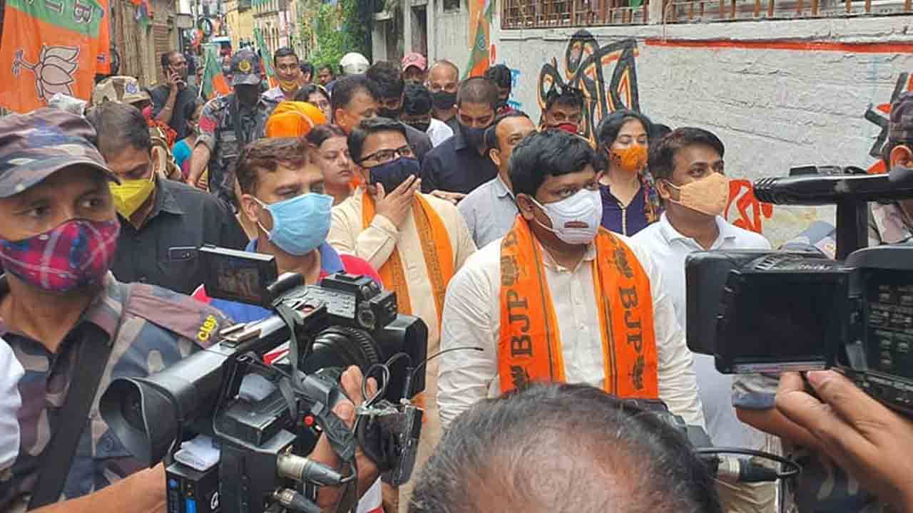 BJP Bengal: বিজেপির রাজ্য কমিটিতে বড় রদবদল! প্রতিনিধিত্ব বাড়াতে পারে আরএসএস