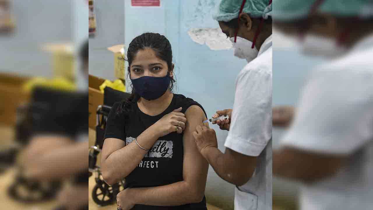 Covaxin Effectiveness: ডেল্টার দাপটেও সংক্রমণ থেকে সুরক্ষায় ৫০ শতাংশ কার্যকরী কোভ্যাক্সিন, দাবি নয়া গবেষণায় Covaxin Effectiveness: ডেল্টার দাপটেও সংক্রমণ থেকে সুরক্ষায় ৫০ শতাংশ কার্যকরী কোভ্যাক্সিন, দাবি নয়া গবেষণায়