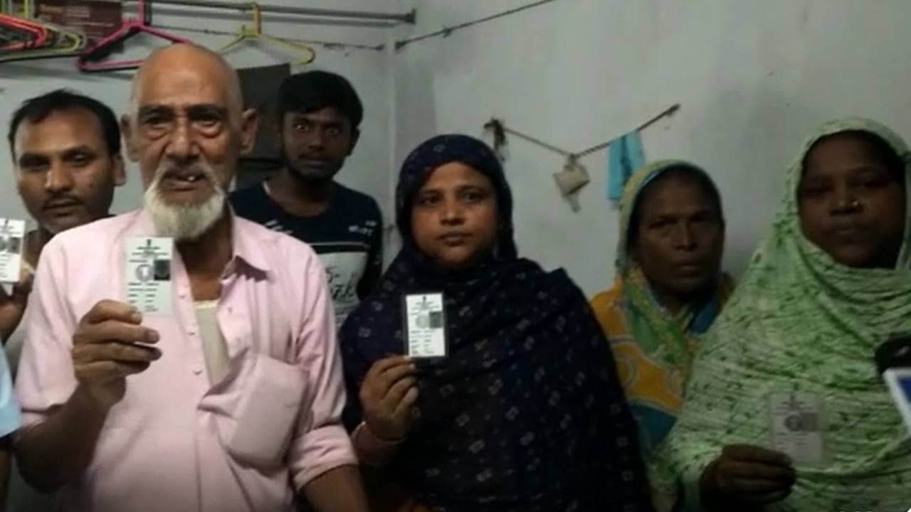 Samserganj Jangipur By-Election: দিনভর ভোট দেওয়ার মরিয়া চেষ্টা চালাল একদল মৃত মানুষ!