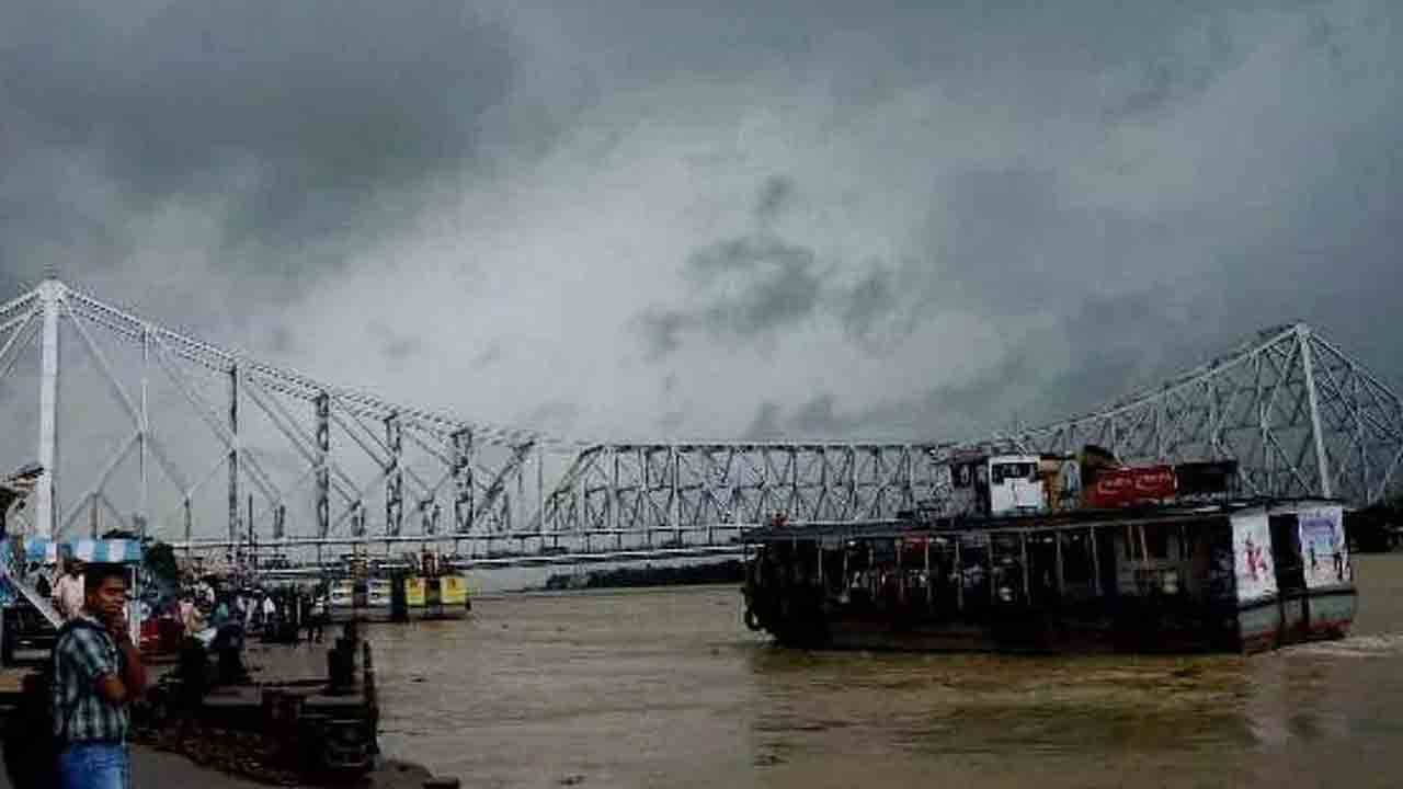 Weather Update: নভেম্বরের তৃতীয় সপ্তাহেও বঙ্গে বৃষ্টি-কাঁটা, উইকেন্ড প্ল্যানে সঙ্গে রাখুন ছাতা