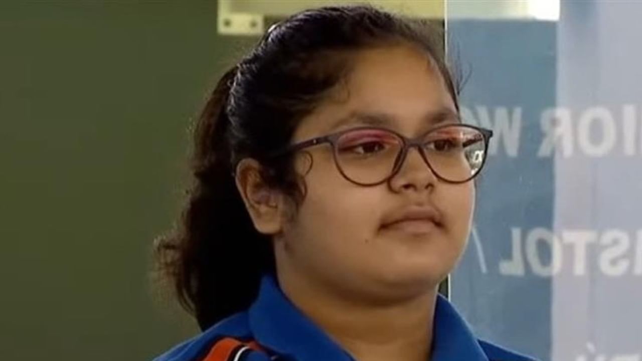 Manyaa Kapoor: মনুকে হারিয়ে ১৪ বছরে শুটিং থেকে সোনা জিতে চমক নাম্যর