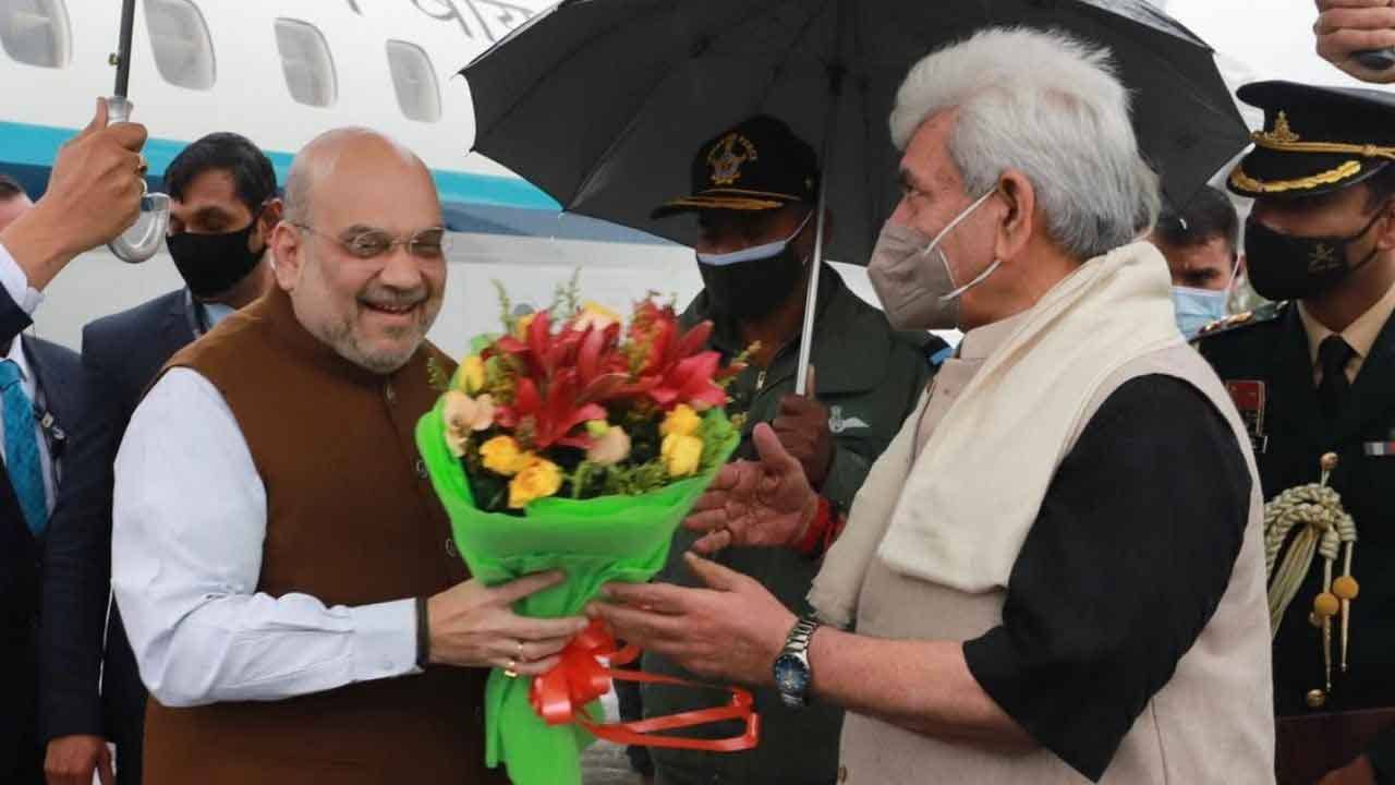 J&K Weather: দুর্যোগ মাথায় নিয়েই উপত্যকায় পৌঁছলেন স্বরাষ্ট্রমন্ত্রী, সফরে বাধ সাধতে পারে ভারী বৃষ্টি-তুষারপাত