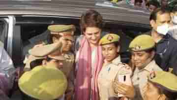 Priyanka Gandhi: ফটোসেশনে সবার আগে কংগ্রেস, প্রিয়ঙ্কাকে টুইটার বঢ়রা খোঁচা যোগী ডেপুটির