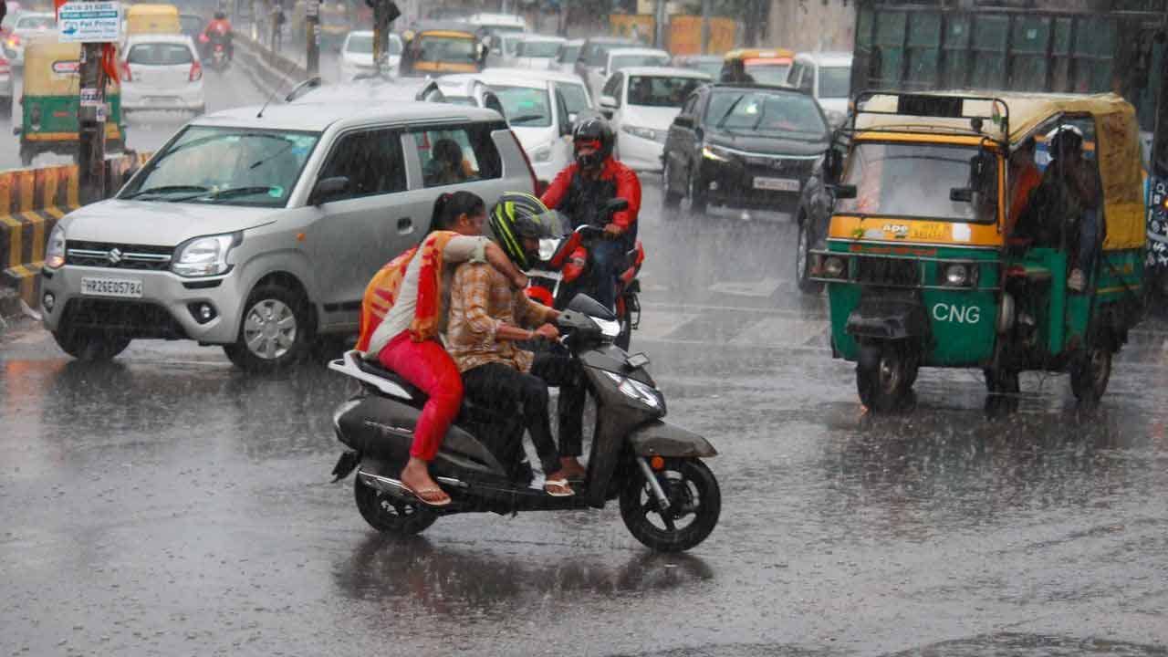 Rainfall Alert: দুর্যোগ কাটতেই ফের নিম্নচাপের ভ্রূকূটি, কবে অবধি ভারী বৃষ্টিতে ভাসবে বাংলা-ওড়িশা?