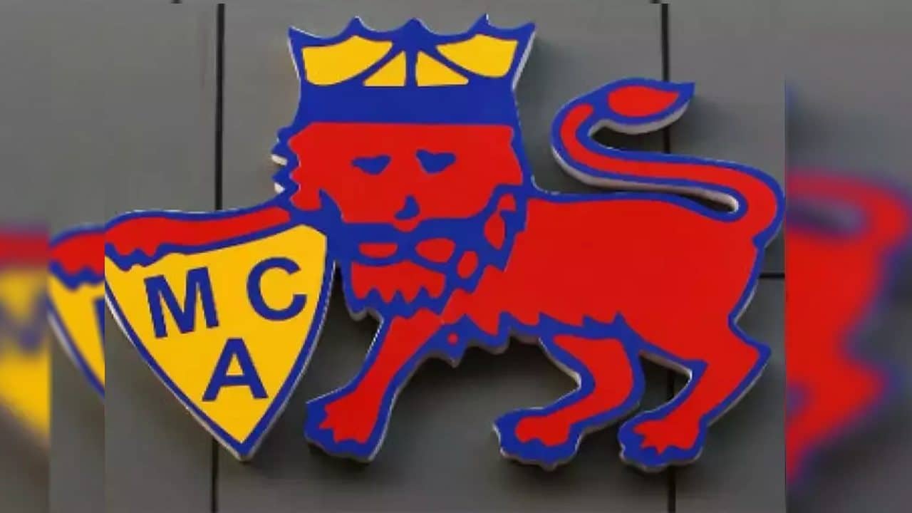 Mushtaq Ali Trophy: ঘরোয়া ক্রিকেট শুরুর আগে করোনার ধাক্কা মুম্বই টিমে