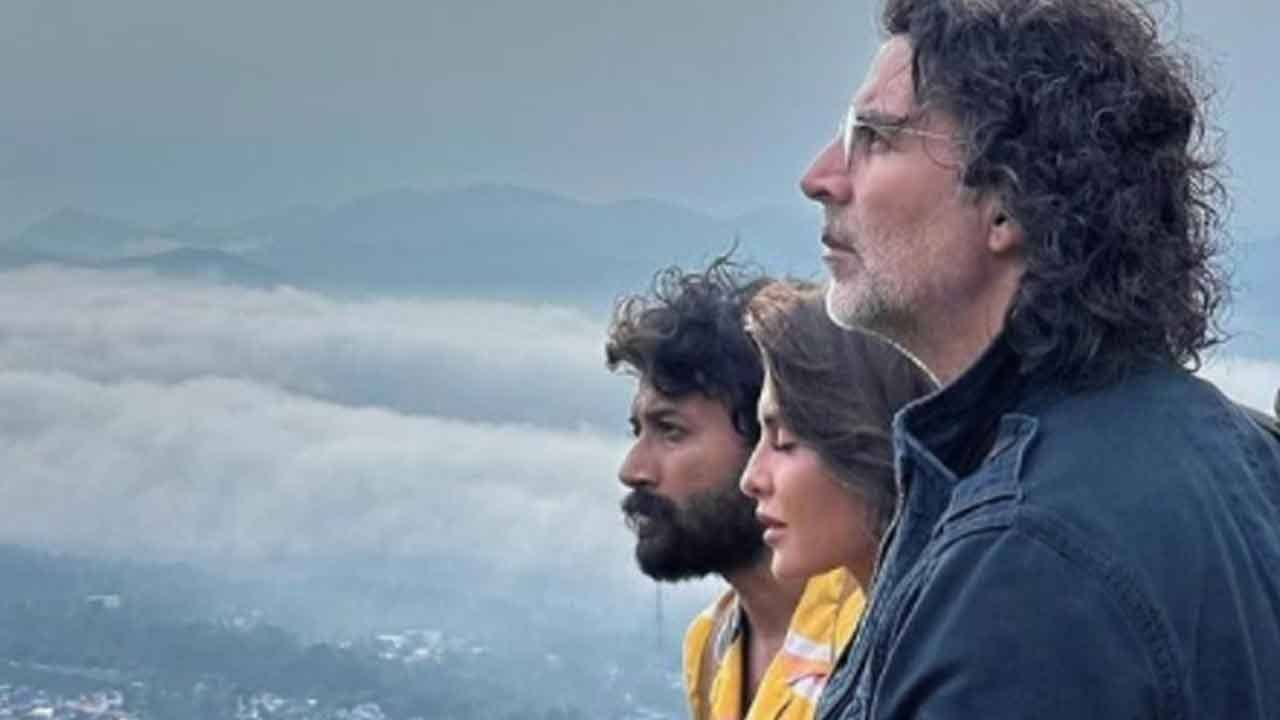 Akshay Kumar: ‘রাম সেতু’র বড় অংশের শুটিং শেষ, সোশ্যাল মিডিয়ায় বার্তা দিলেন অক্ষয়