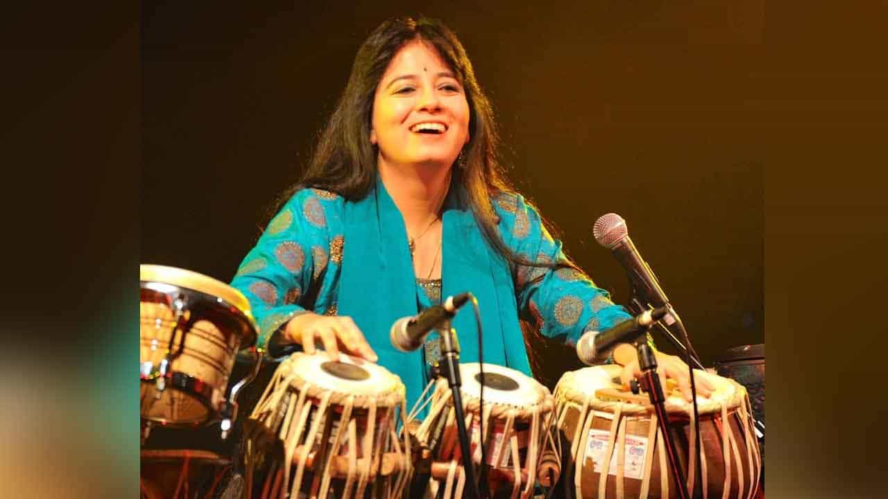 Anuradha Pal: তবলা শিল্পী অনুরাধা পালকে ‘ভারতের লক্ষ্মী’ বলে সম্বোধন করলেন প্রধানমন্ত্রী Anuradha Pal: তবলা শিল্পী অনুরাধা পালকে ‘ভারতের লক্ষ্মী’ বলে সম্বোধন করলেন প্রধানমন্ত্রী