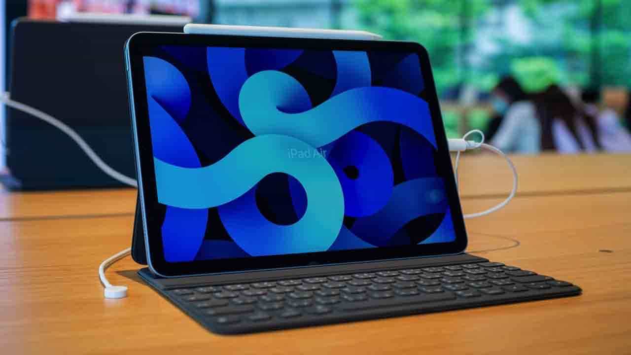 Apple iPad Air: অ্যামাজনের সেলে অ্যাপেলের এই ডিভাইসে রয়েছে ৮০০০ টাকা ছাড় Apple iPad Air: অ্যামাজনের সেলে অ্যাপেলের এই ডিভাইসে রয়েছে ৮০০০ টাকা ছাড়