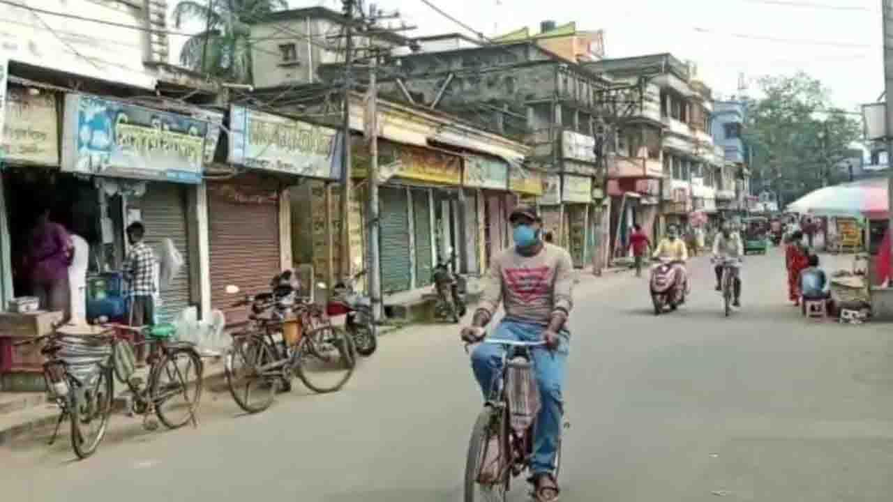 Kolkata Micron Containment Zone: আলাদা করে দেখে বোঝার উপায় নেই, অমিল ব্যারিকেডও! কলকাতার এই এলাকাগুলি মাইক্রো কনটেইনমেন্ট জোন