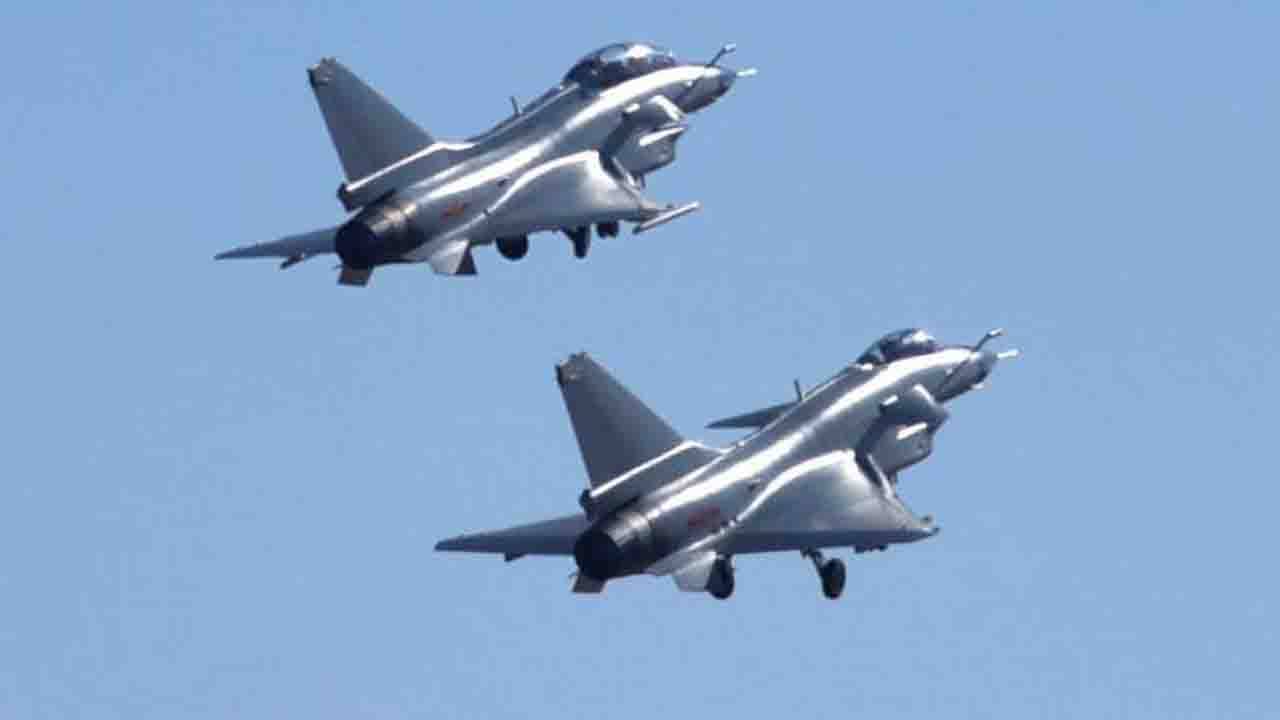 China-Taiwan: কোনওভাবেই দমছে না চিন, তাইওয়ানের আকাশসীমায় ঢুকল পরপর ২০টি যুদ্ধ বিমান
