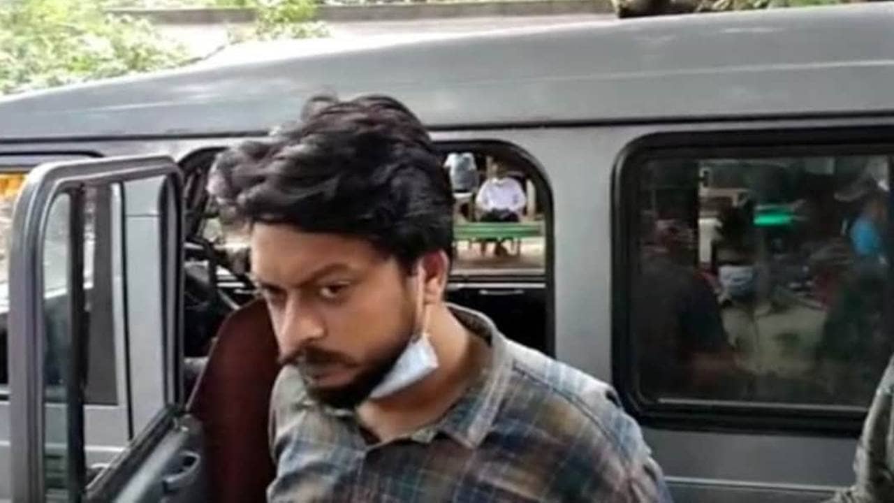 Jhargram: দেশদ্রোহিতা আইনে ধৃত বিশ্বভারতীর প্রাক্তনী, ৭ দিনের পুলিশি হেফাজত দিল আদালত