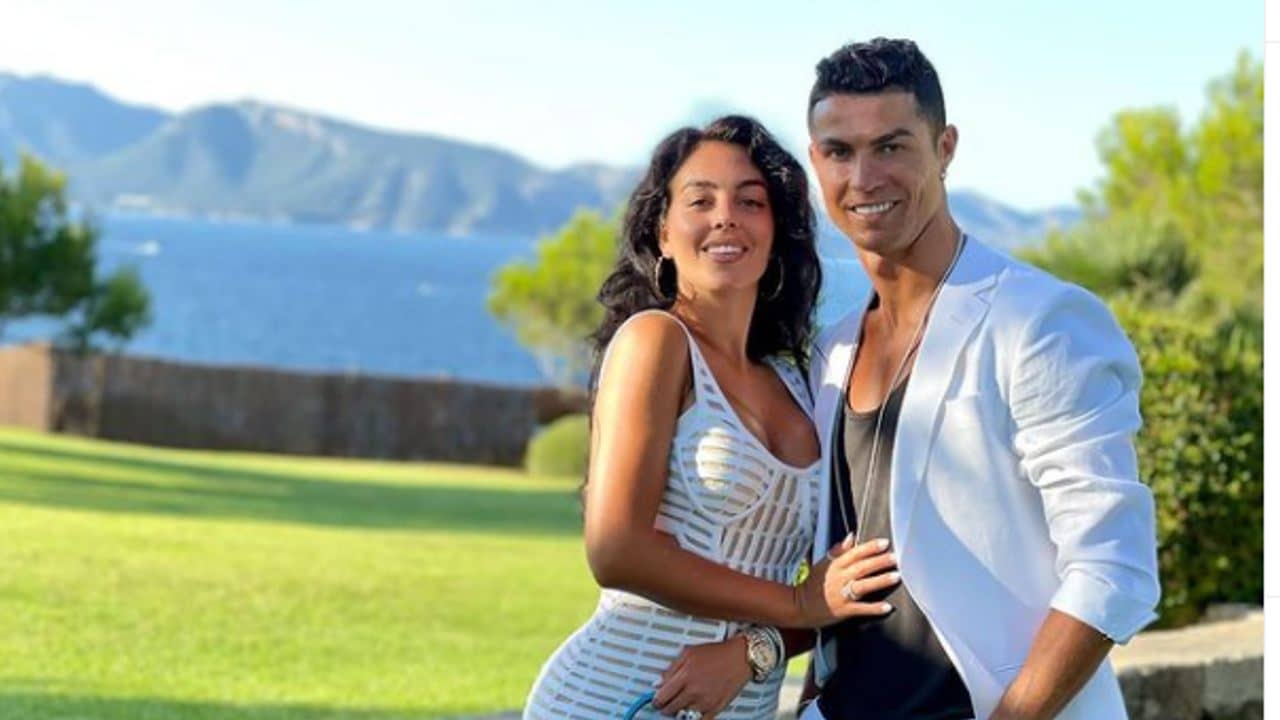 জর্জিনোর সঙ্গে বিয়েতে রাজি নন রোনাল্ডোর মা দোলোরেস