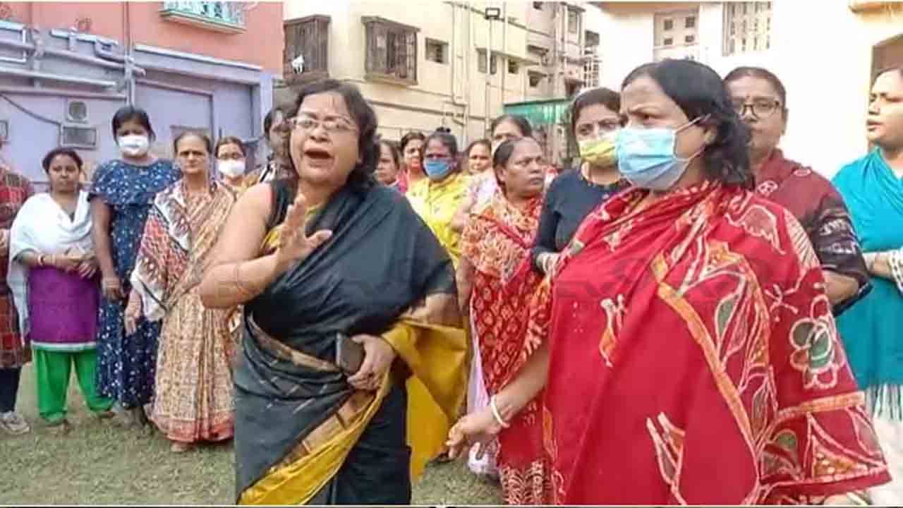 Chaos in Dumdum: দমদমে কালীপুজোয় বাধা, অভিযোগের আঙুল স্থানীয় তৃণমূল নেতার দিকে