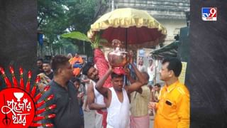 Durga Puja: ওদিকে ভাঙা উড়ালপুলের কাজ চলছে, এরই মধ্যে মায়ের আবাহন পোস্তাবাসীর