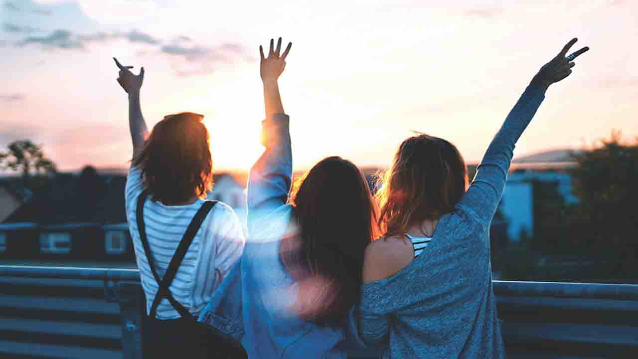 Health Tips: পুজোর সময় যদি শরীর খারাপ হয়ে যায়? আগে থেকেই নিন ব্যবস্থা! Health Tips: পুজোর সময় যদি শরীর খারাপ হয়ে যায়? আগে থেকেই নিন ব্যবস্থা!