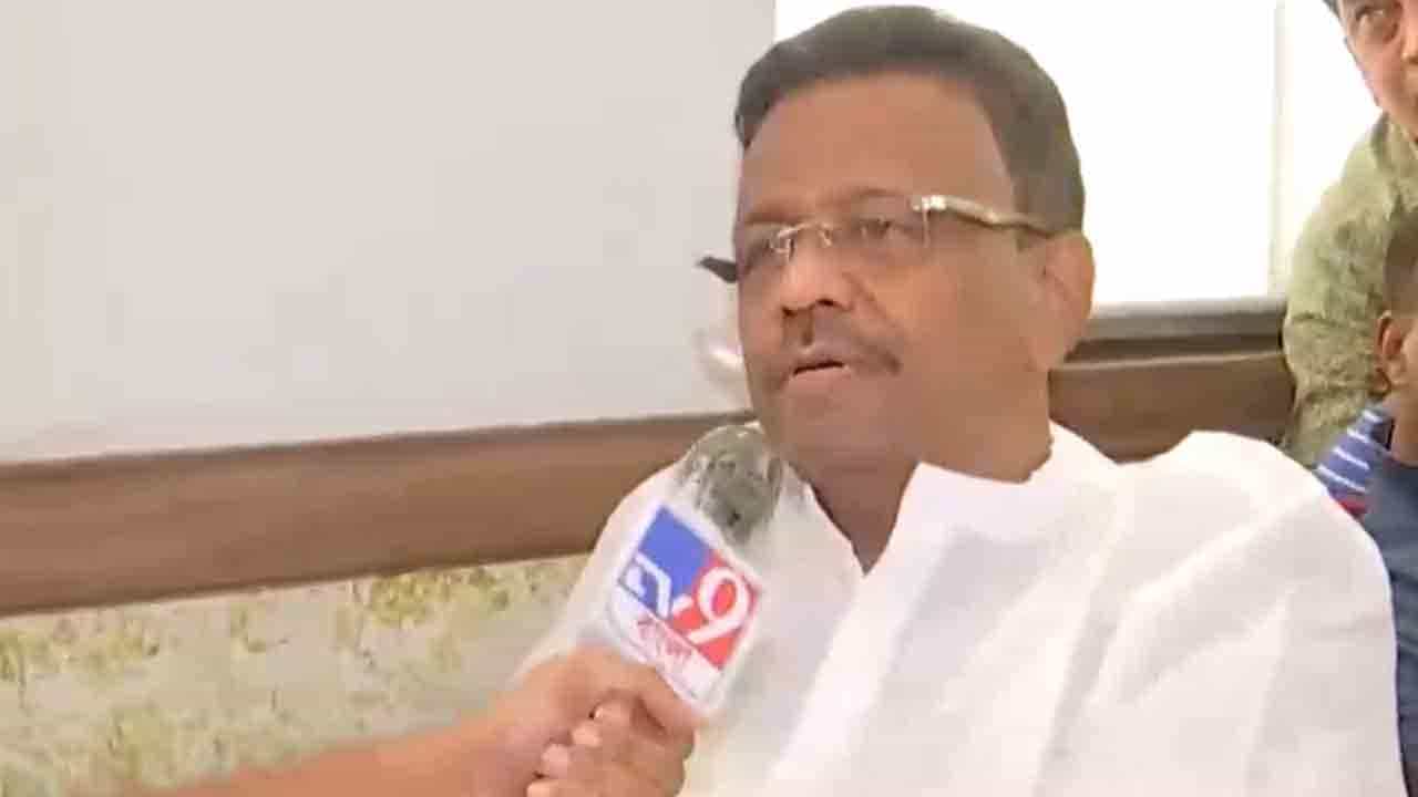 Bhabanipur Bypoll Results 2021:  ভবানীপুরে বিপুল জয় মমতার, বদলে নেত্রীর কাছে কী চাইলেন 'ভোট সেনাপতি' ফিরহাদ?