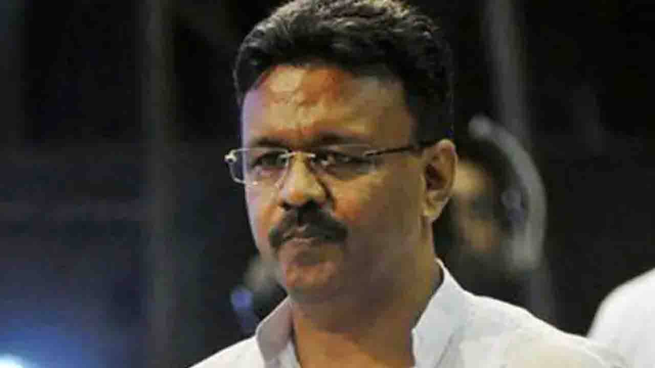 Firhad Hakim on Tableau: নেতাজির নামকে কলঙ্কিত করার চেষ্টা করছে, কেন্দ্রকে কড়া আক্রমণ ফিরহাদের