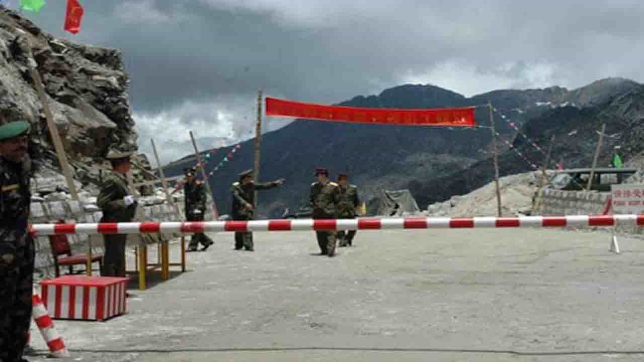 India-China: নিস্তার পাবে না চিন! ৩০ হাজার ফুট উঁচু থেকে চোখ রাখছে ভারত