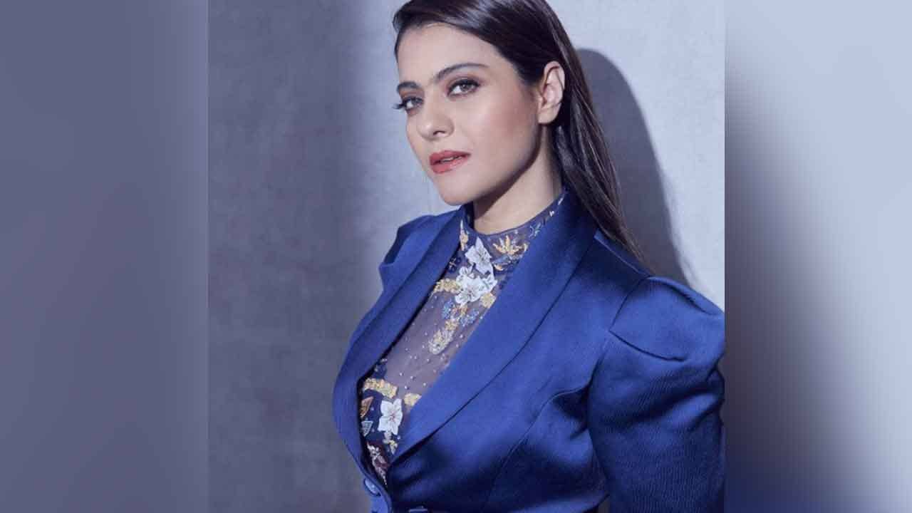 Kajol: শাহরুখের পাশে না থেকে ‘দিলওয়ালে..’র সেলিব্রেশনে সমালোচিত কাজল