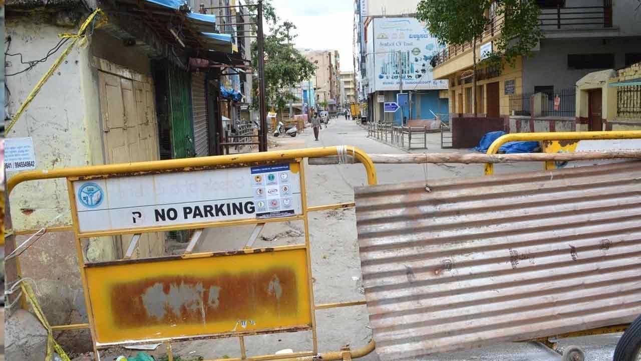 COVID Protocols: কনটেইনমেন্ট জোনের প্রয়োজনই নেই! কোভিড প্রোটোকলের সরলীকরণের পক্ষে সওয়াল চিকিৎসকদের একাংশের