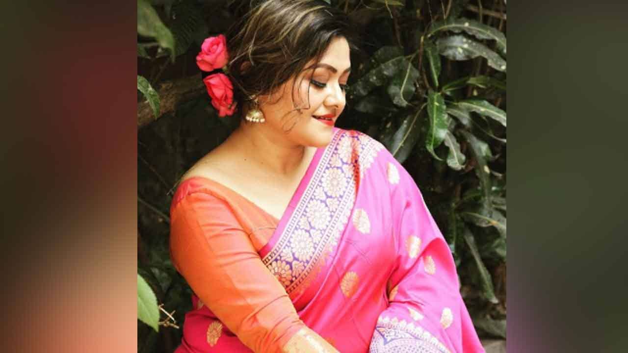 Koneenica Banerjee: পুজোর ছুটিতে কাশ্মীরে গিয়েছিলেন কনীনিকা, সঙ্গে কারা ছিলেন?